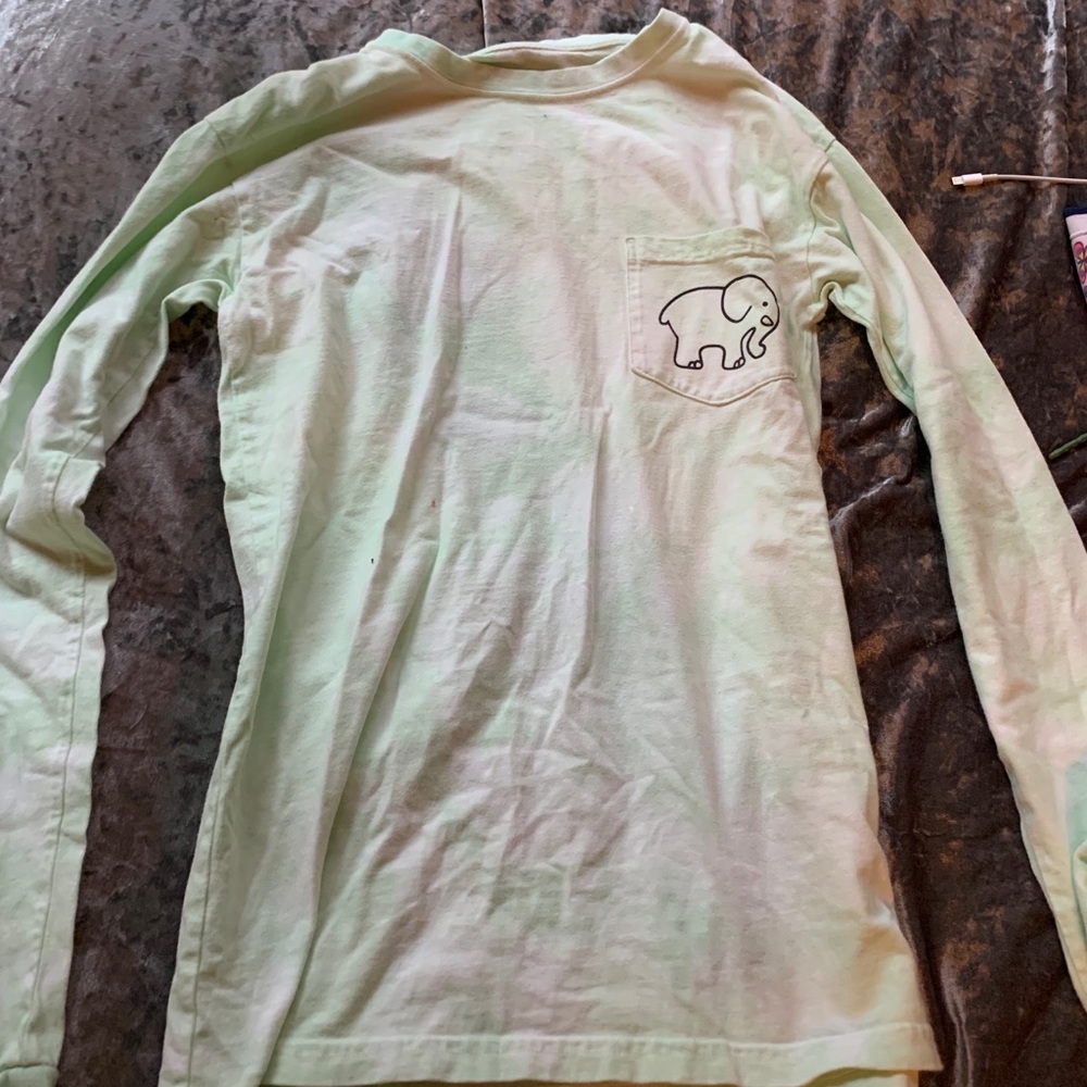 st. patrick’s day ivory ella t-shirt - size xs